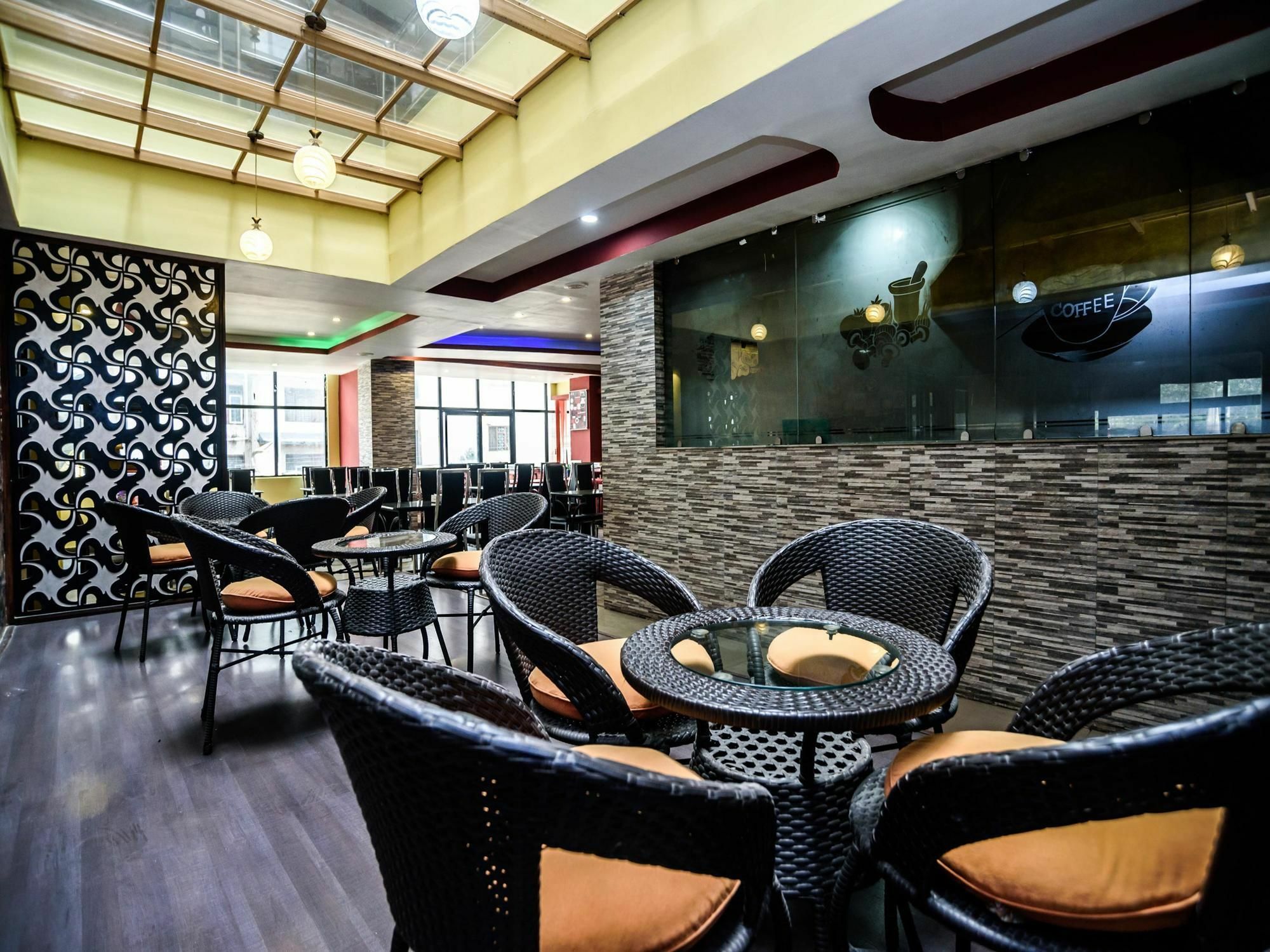 Oyo 105 Hotel Travel Inn Κατμαντού Εξωτερικό φωτογραφία